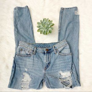 BDG Slim Boyfriend Low Rise Distressed Jeans 25